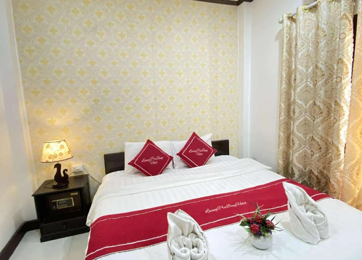Villa Jasmine II 琅勃拉邦 2*,  老挝
